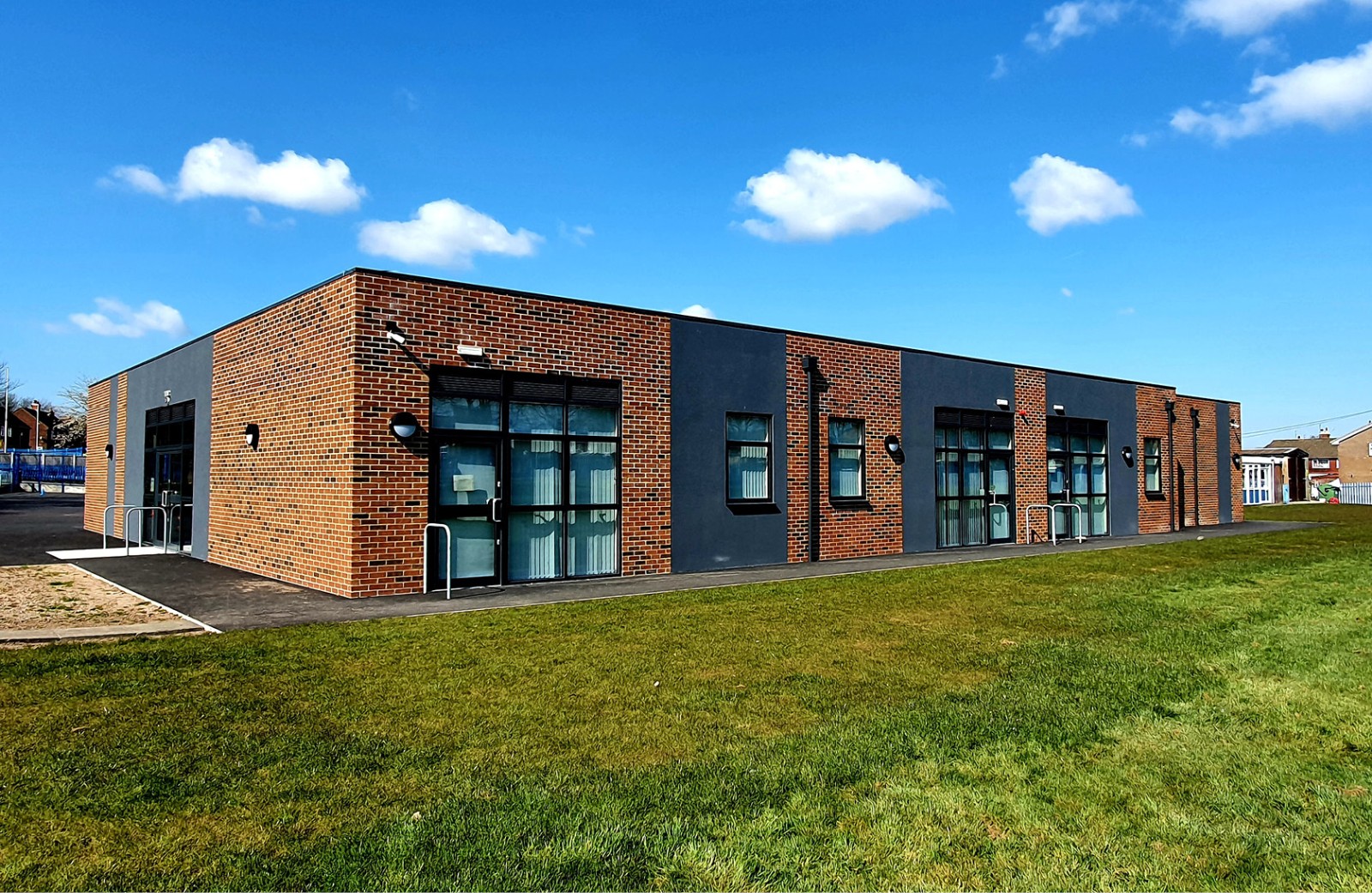 NEW BUILD - NOW OPEN! 6xNew classrooms